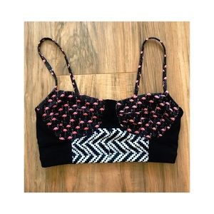 S/M• Onzie bra/bathing suit top